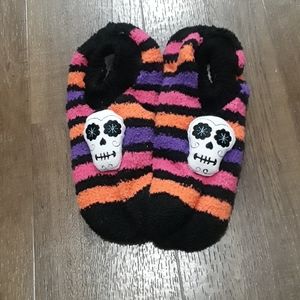 💥 SALE 3/$15 NWT Sock Booties